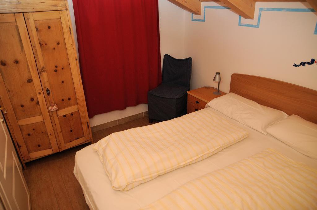 Roe Apartment Panchià Chambre photo